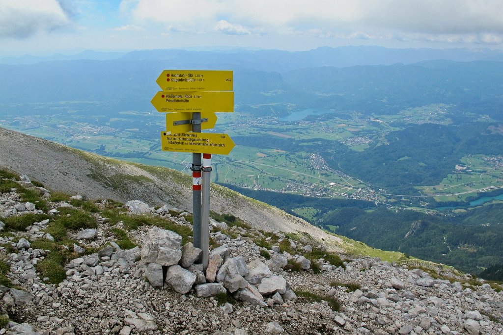 68 Wegweiser am Grat.jpg